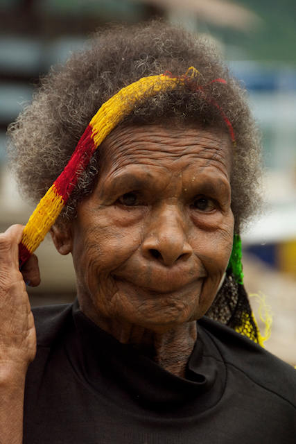 tufi, papua new guinea, old woman, eric madeja